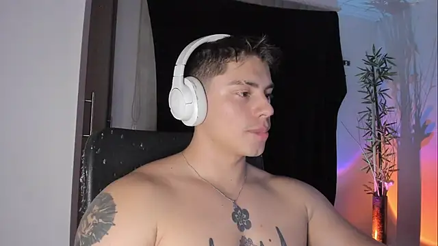 Giordano_Russo 在線直播表演