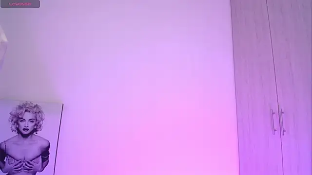 Millie_bobby 即時 XXX 聊天