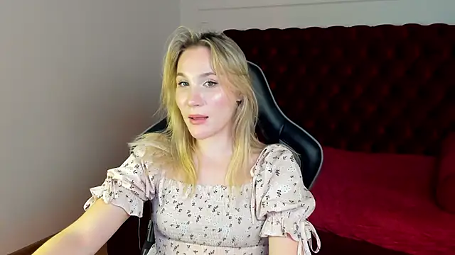 Živý XXX chat ElaraVoltage