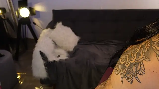LauraColour live XXX chat