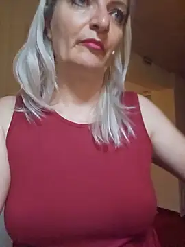 LadyTouch Adlı Modelin Canlı XXX Sohbeti