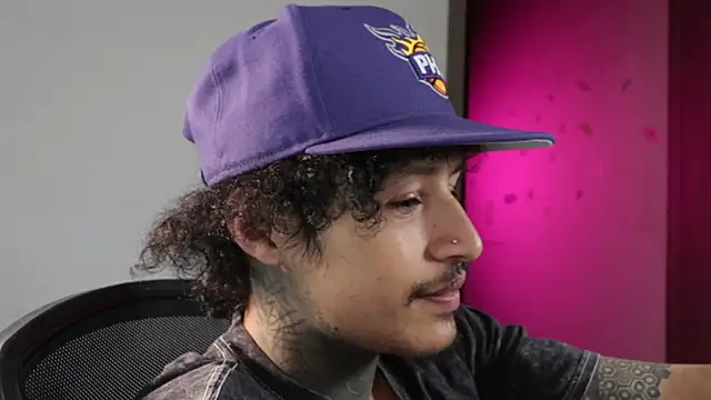 trieone Live XXX-Chat