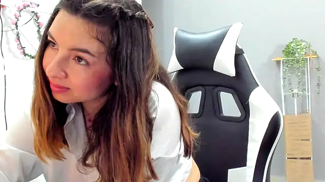 __Emma__11__Lecat_'s Live XXX Chat
