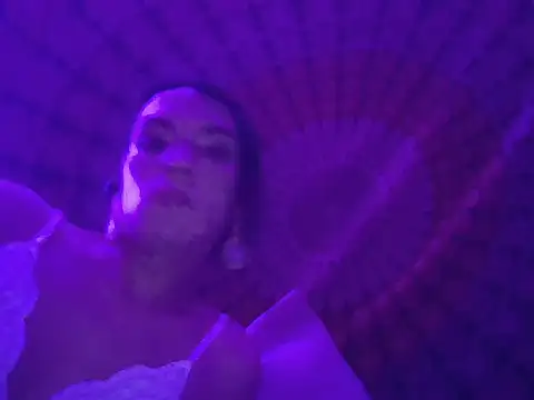 pearllatin Webcam Show