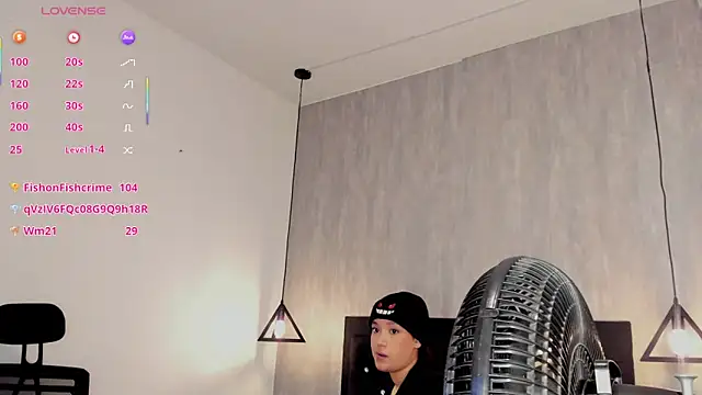 curly_babe élő XXX-chatje
