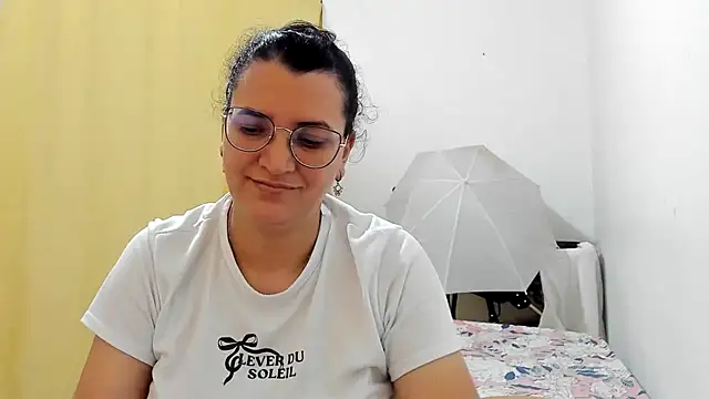 MARILYN_GARCIA 现场XXX聊天