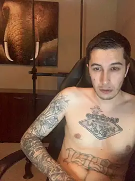 JuicyJoshy élő XXX-chatje