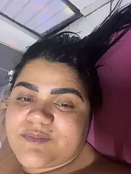 Show de MorenaCariok na webcam
