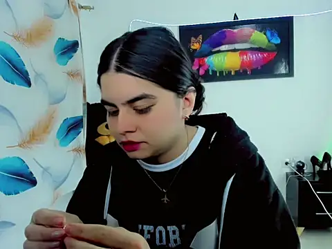Maddi_ivanova2026 Webcam Show