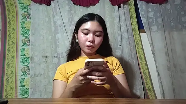 RegenaKhanponaphan live XXX chat