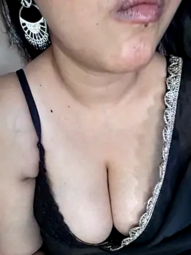 Riya_Stream01's Live XXX Chat