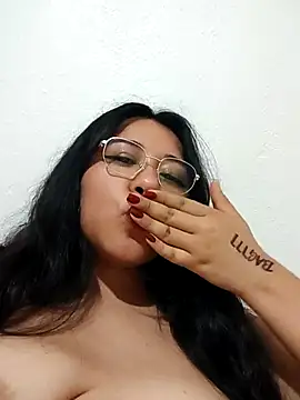 _MayaOniOni_ Chat XXX in diretta