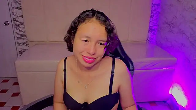 Chat +18 de karim_v_v ao vivo