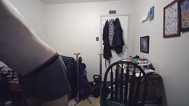 JohnnyMoves' Live XXX Chat