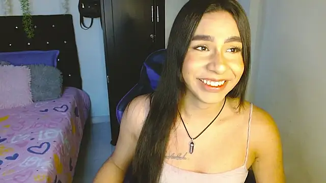 Lyaa_Cute Adlı Modelin Web Kamerası Şovu