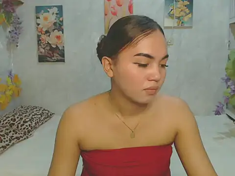 Pertunjukan Kamera Web ur_asiankat