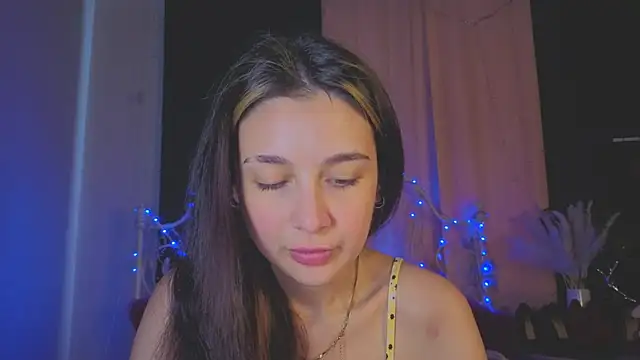 Funny_Bunny's Live XXX Chat