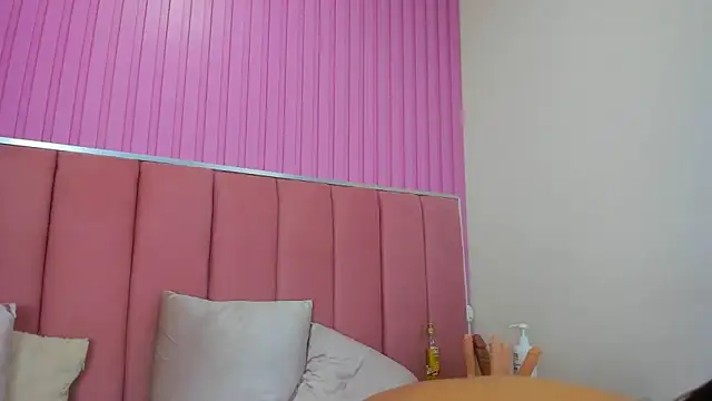 Zoehoney_hl's Live XXX Chat