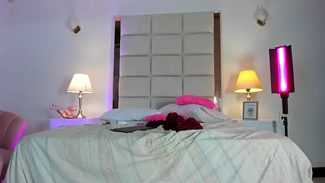 Taylor_Royal_ – Naživo XXX chat
