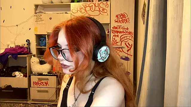 CuteRedheadPrincess' Webcam Show