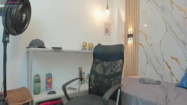 Zayn_Fox32 Adlı Modelin Web Kamerası Şovu