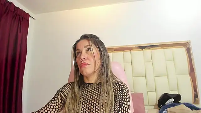 _Caroliina 라이브 XXX 채팅