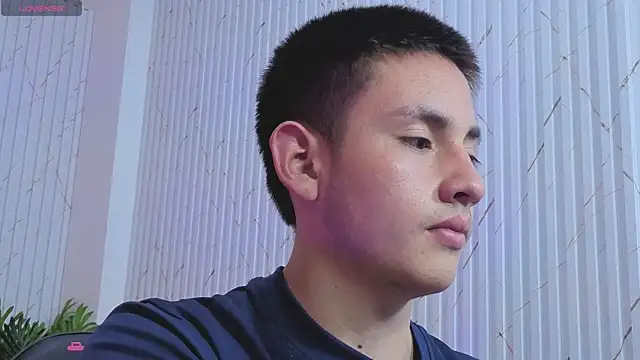 Andres_Tay élő XXX-chatje
