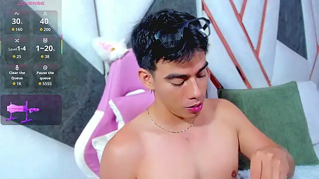 Show webcam de Alejandro_karter18