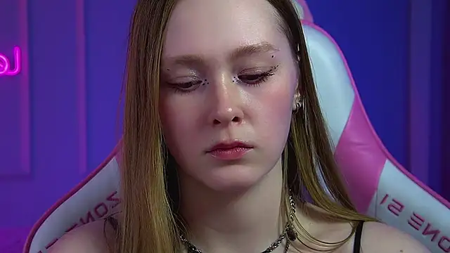 Sala de chat en directo de AgataFoxley