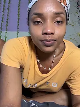 Ebony_love07 Adlı Modelin Canlı XXX Sohbeti