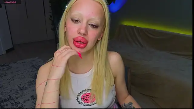 دردشة Luna_Beverly الجنسية المباشرة