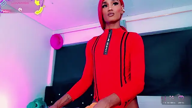 Kendall_hornyy Show in webcam