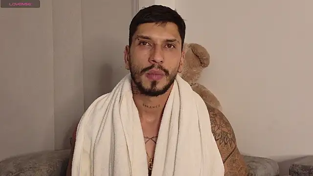 Seth_Vega_ Pertunjukan Webcam