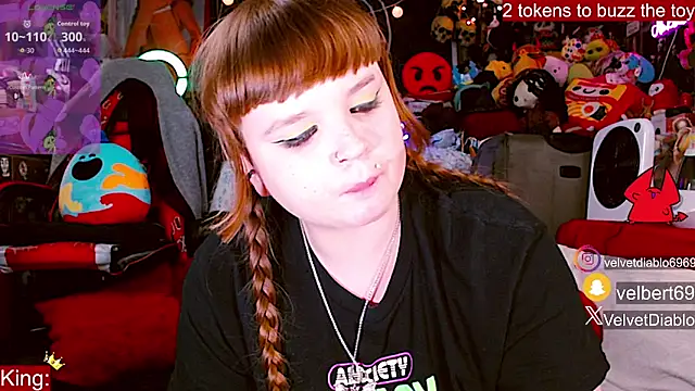 VelvetDiablo's Live XXX Chat