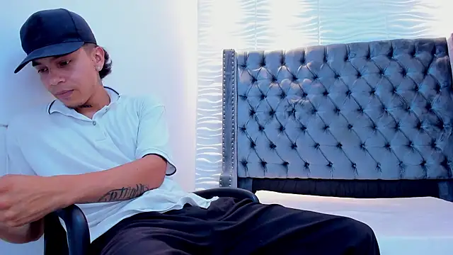 Czat XXX na żywo – Joseph_vans2
