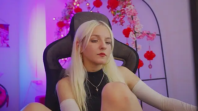 ViolaMore Adlı Modelin Canlı XXX Sohbeti