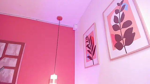 Zamira_Taylor élő XXX-chatje