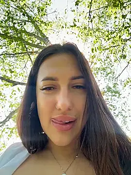 AleksandraRich's Live XXX Chat