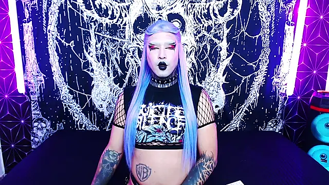 Show Webcam de naomi_satan