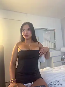 Elara_Luxe: απευθείας συνομιλία ΧΧΧ