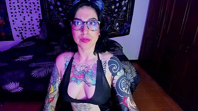 alice_666f Chat XXX in diretta