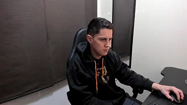 KendricTorres webcam show