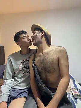 Онлайн чат XXX samuel_prrr