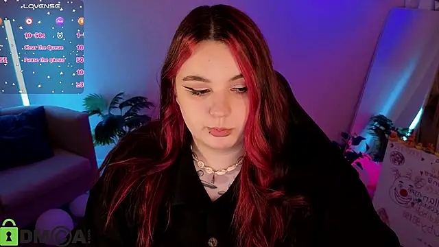 Mia_R0ss élő XXX-chatje