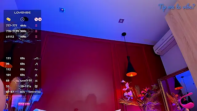 Mayzzie's Live XXX Chat