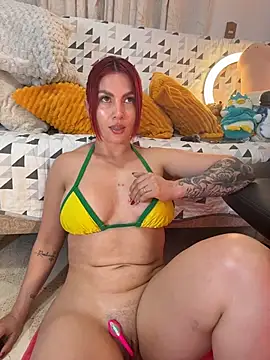 zafiro_mo0n's Webcam Show