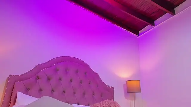 Mia_Culpa Show Webcam