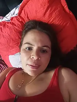 Vittoria_latina élő chatszobája