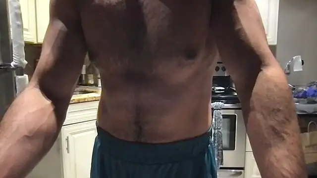 Chatroom XXX en direct de BigGuyMuscle