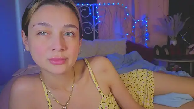 Funny_Bunny's Live XXX Chat